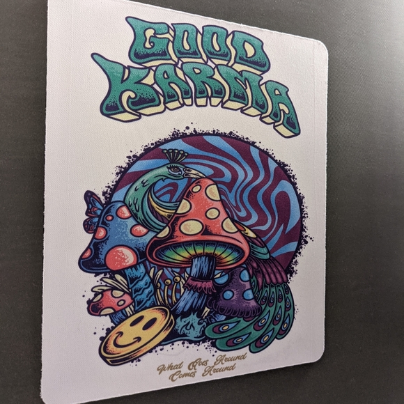 Good Karma Trippy Psychedelic Mushroom & Peacock Mousepad - Picture 1 of 2